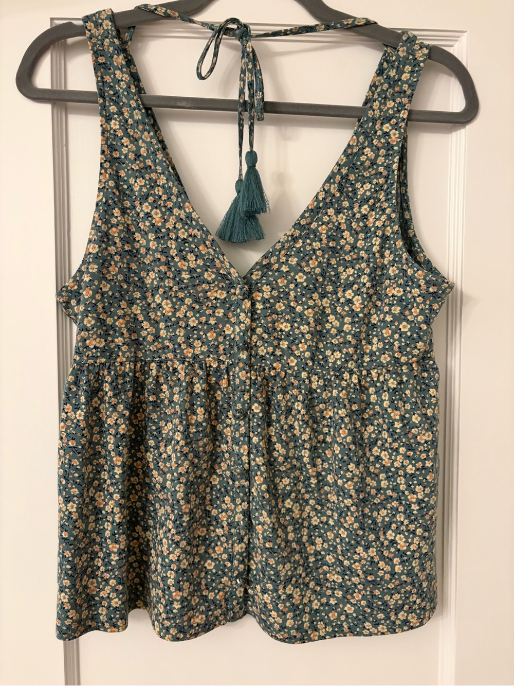 American Eagle Floral Tie-Back V-Neck Tank Top in Teal